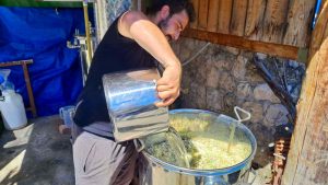 eau fleur oranger aromes parfums distillateur cite dazur pays grassois