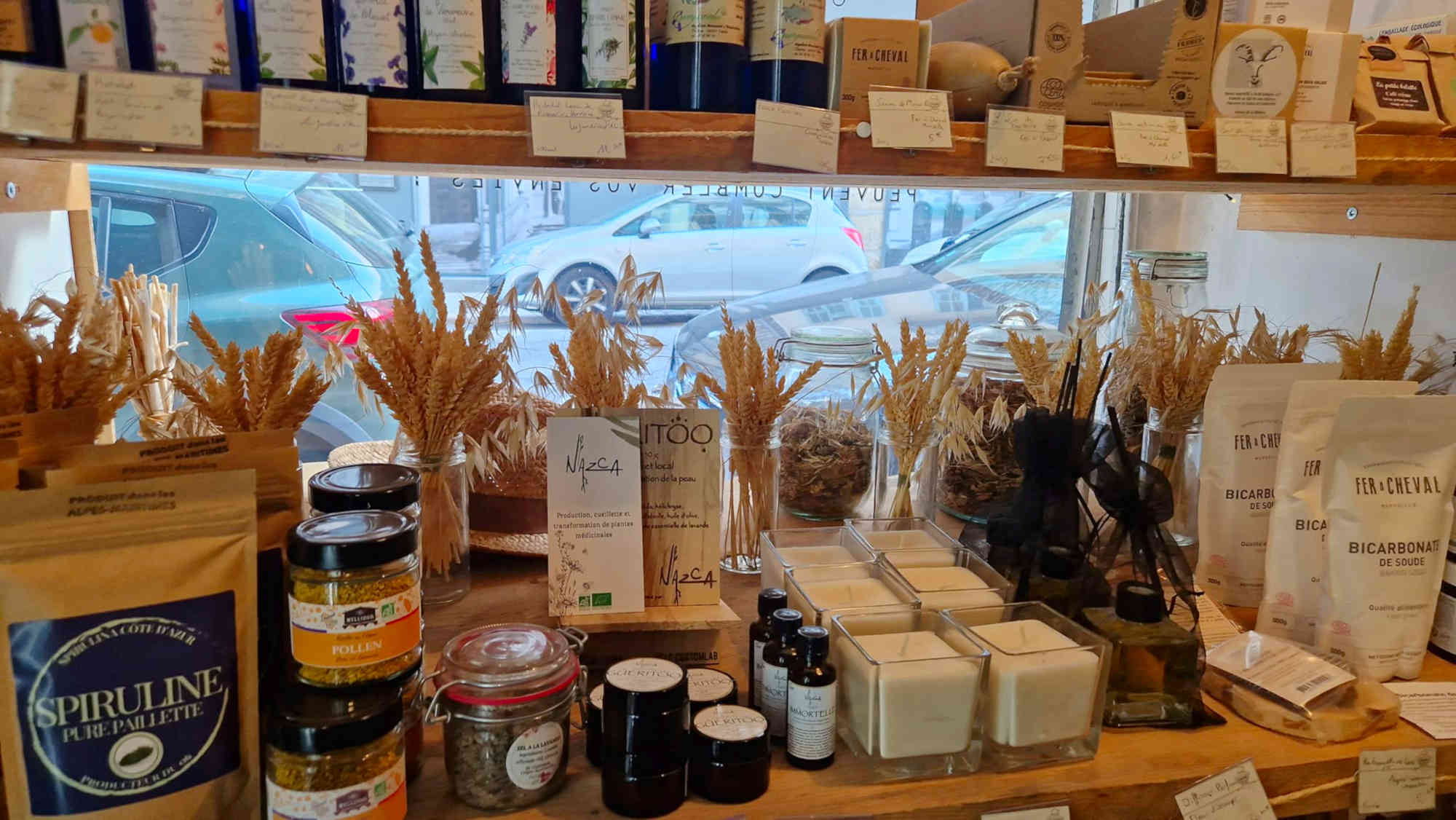 achter les produits de terroir-06, confitures, sirops, miels aromatisés, hydrolats