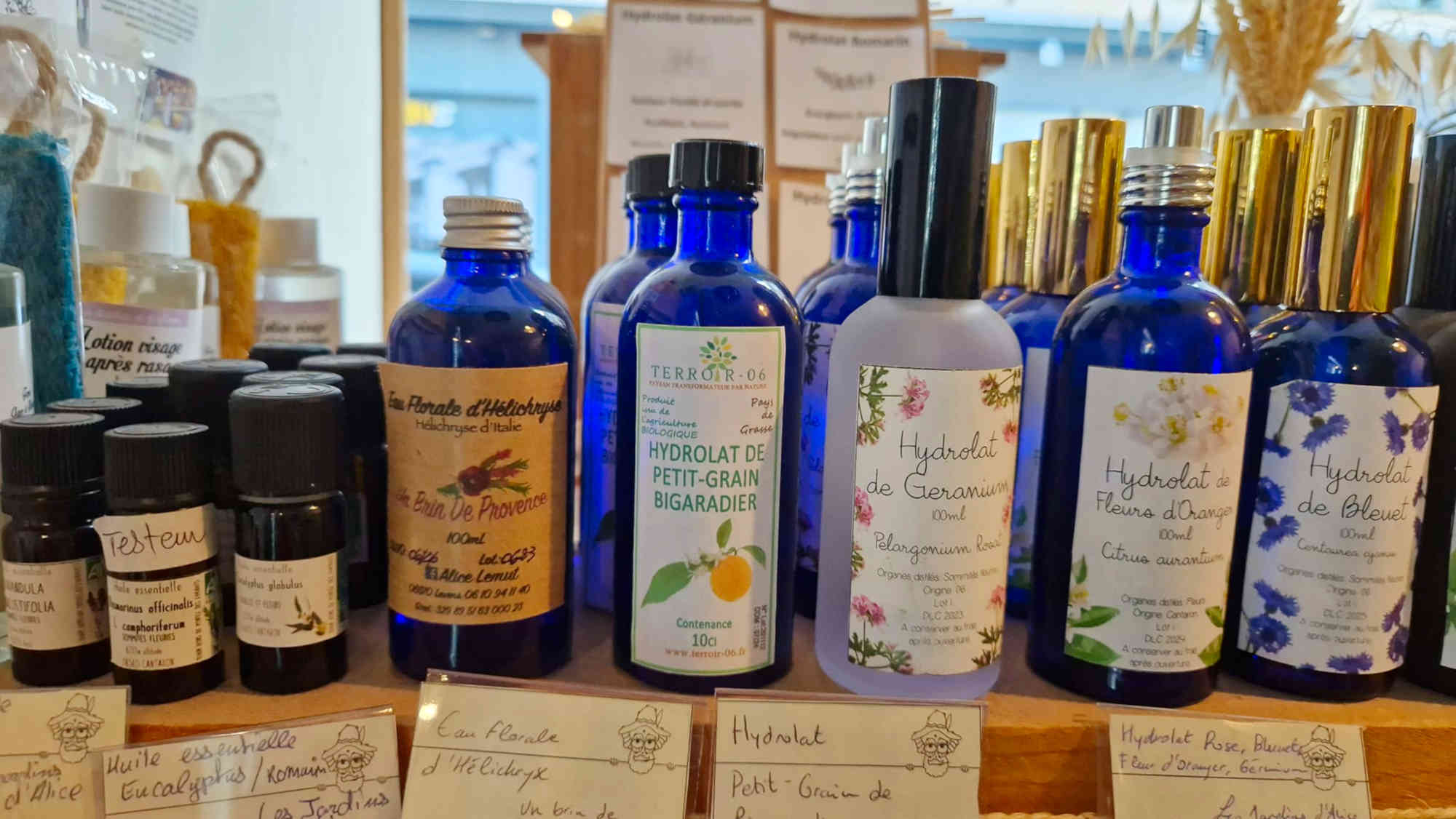 achter les produits de terroir-06, confitures, sirops, miels aromatisés, hydrolats